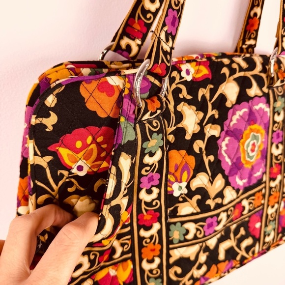 Vera Bradley Bag in Suzani Print - Picture 4 of 7